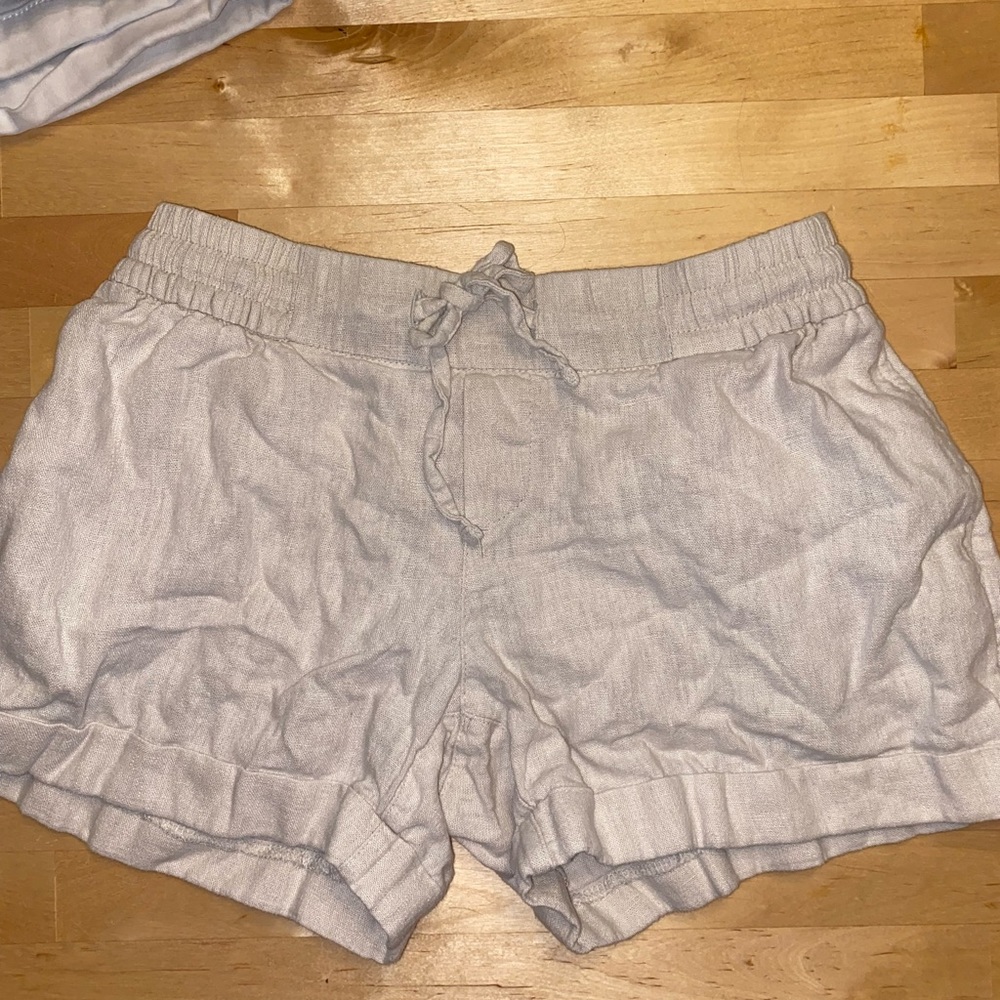 Cream shorts